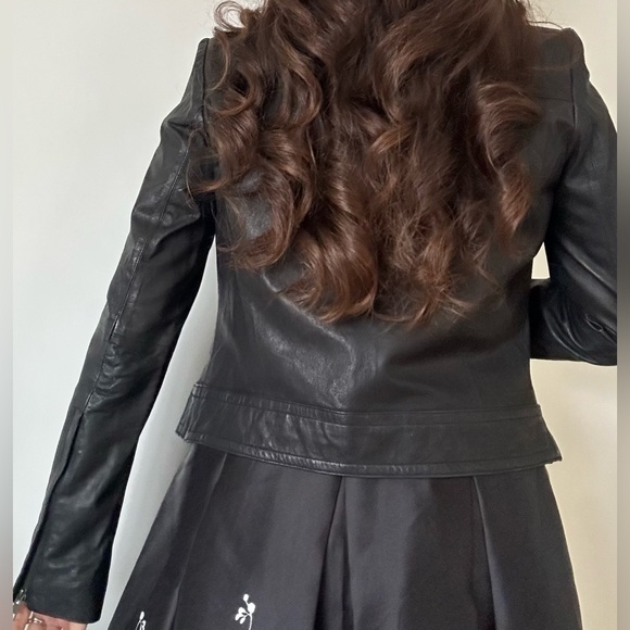 Scatola Leather jacket size L but runs more like a Medium black leather jacket - Picture 10 of 15